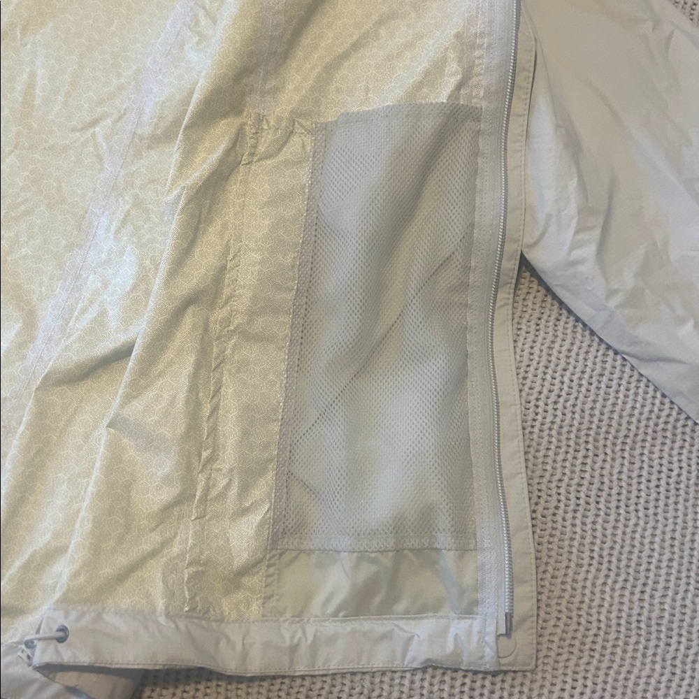 The North Face Women's Packable Rain Jacket - Cream - Picture 15 of 15